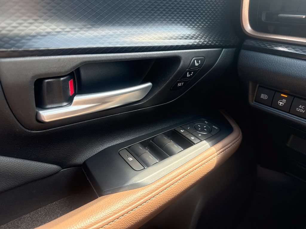 Used 2024 Toyota Grand Highlander AWD Hybrid image 19