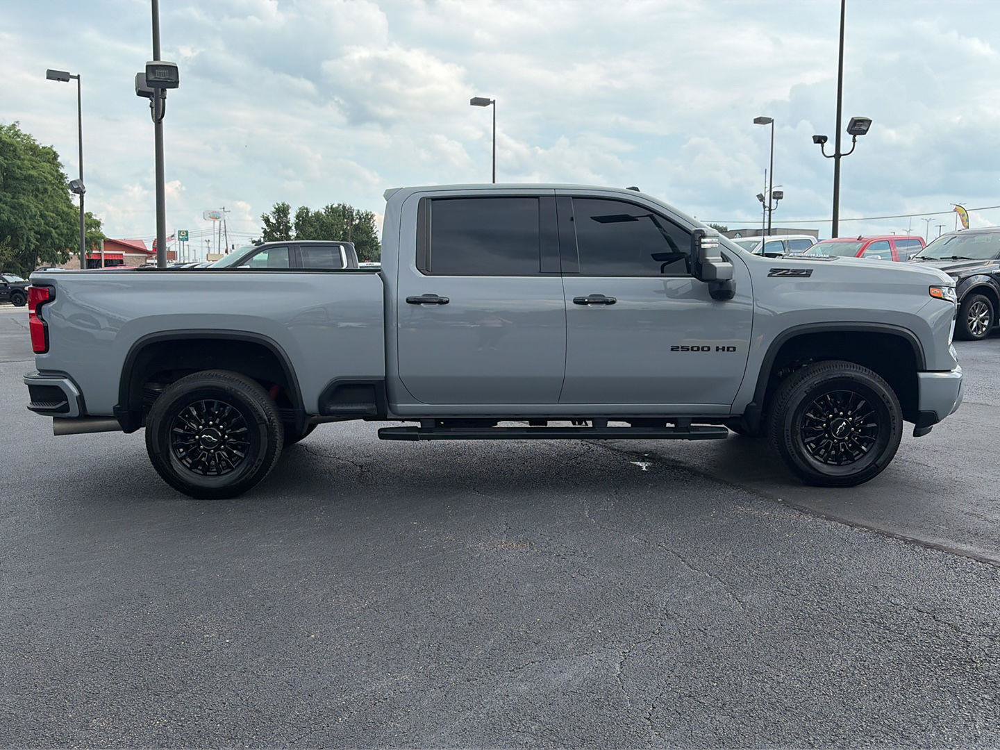 Used 2024 Chevrolet Silverado 2500 LTZ w/ LTZ Plus Package AWD/4WD image 6