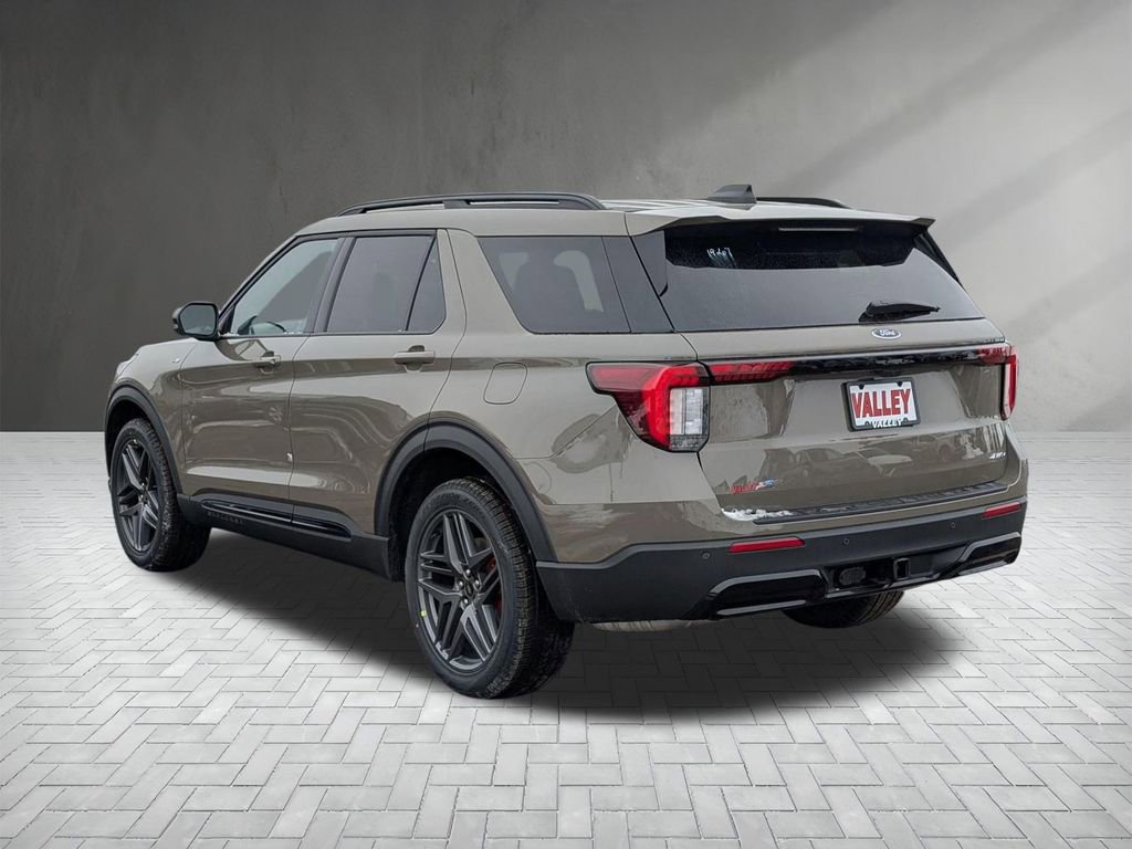 New 2026 Ford Explorer ST-Line w/ ST-Line Street Pack image 7