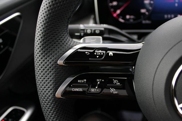 New 2026 Mercedes-Benz GLC 300 4MATIC image 19