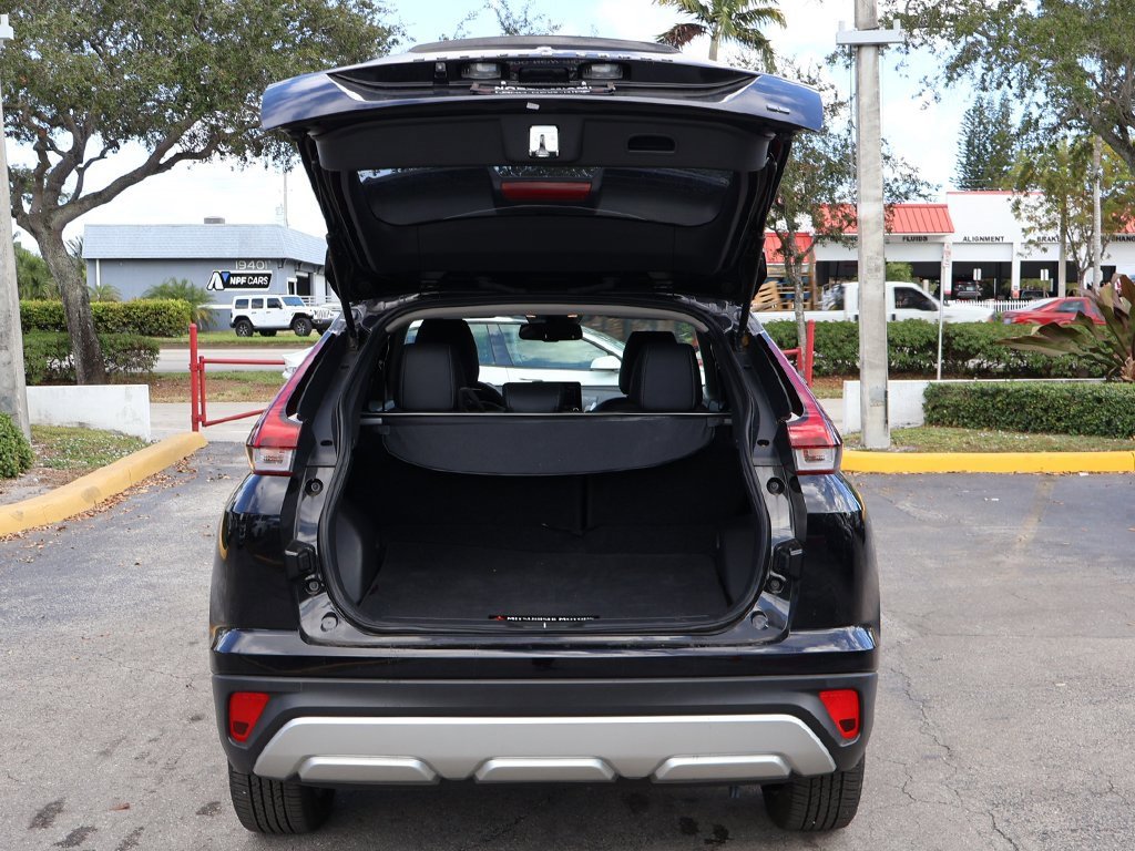 Used 2023 Mitsubishi Eclipse Cross SE image 18