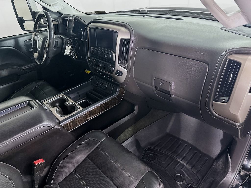 Used 2015 GMC Sierra 3500 Denali w/ Suspension Package, Off-Road image 31