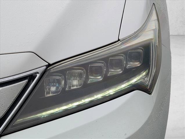 Used 2017 Acura ILX w/ Premium Package image 9