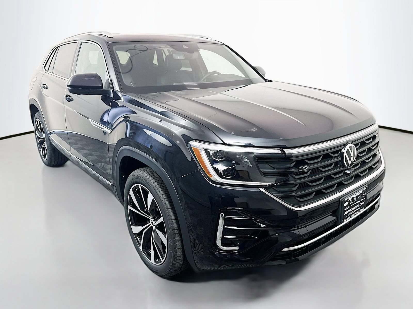 New 2026 Volkswagen Atlas Cross Sport SEL Premium R-Line