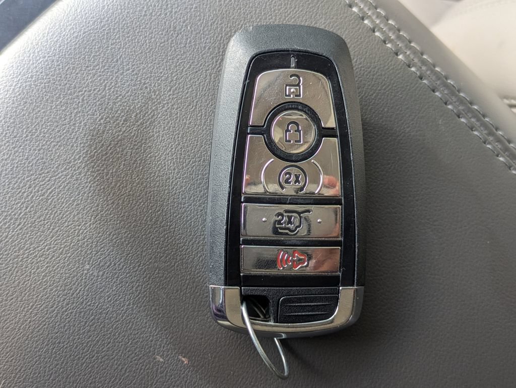 Used 2020 Lincoln Nautilus FWD w/ Equipment Group 101A image 25