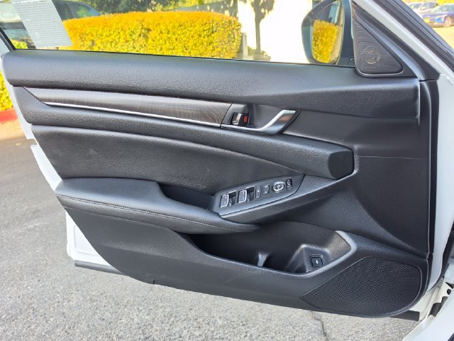 Used 2020 Honda Accord EX image 22