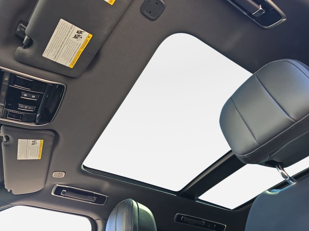 Used 2023 Land Rover Range Rover SE image 31