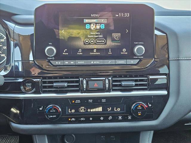 Used 2025 Nissan Pathfinder SV AWD/4WD image 13