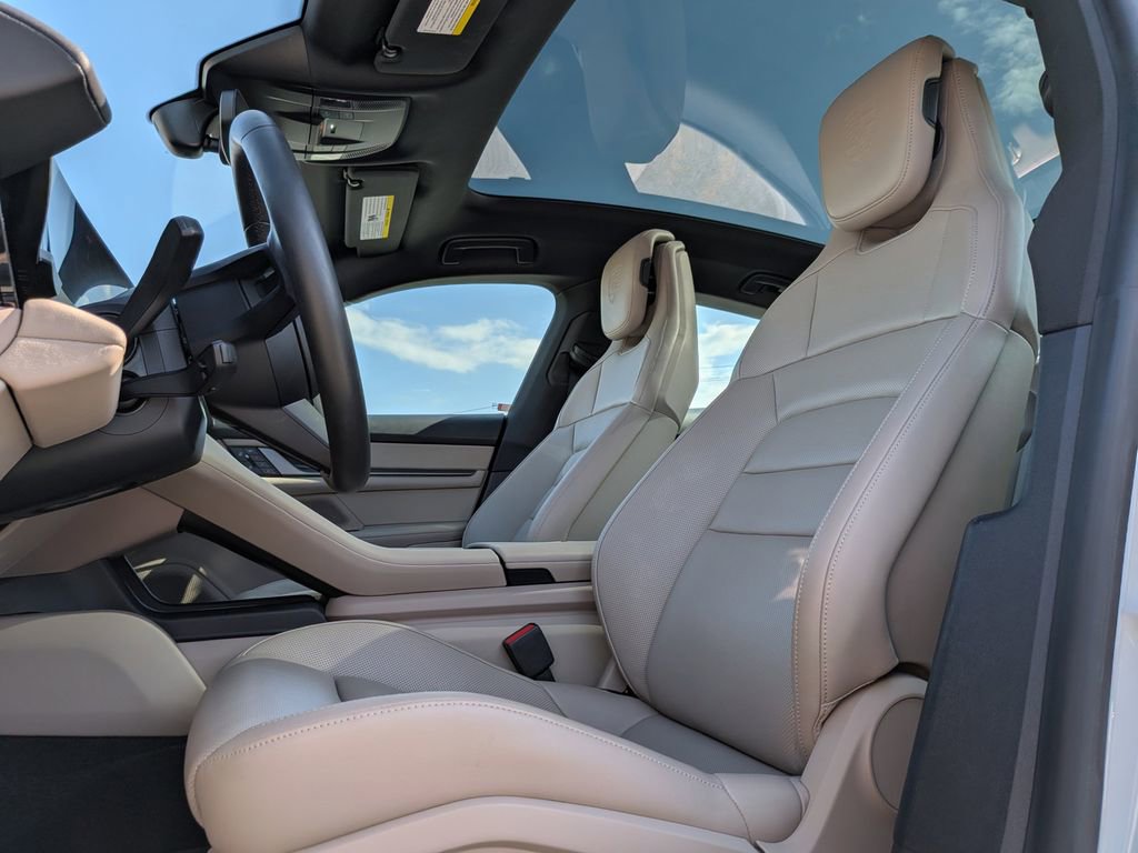 Used 2025 Porsche Taycan RWD image 13