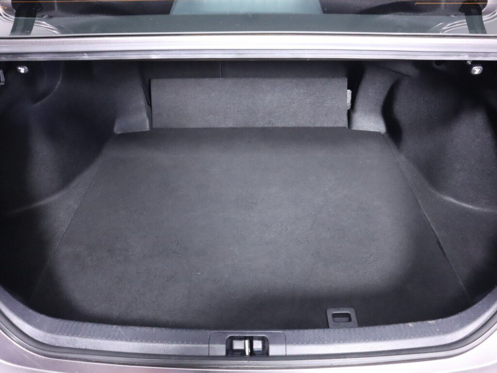 Used 2022 Toyota Camry SE FWD image 33