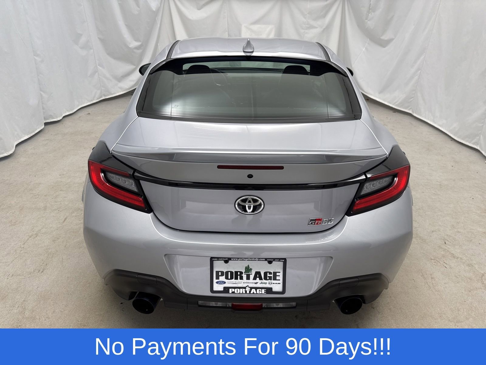 Used 2024 Toyota GR86 Premium RWD image 4