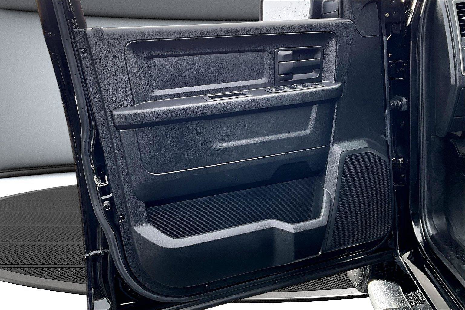 Used 2013 RAM 1500 Express AWD/4WD image 19
