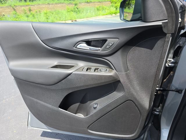 Used 2023 Chevrolet Equinox LT FWD image 30