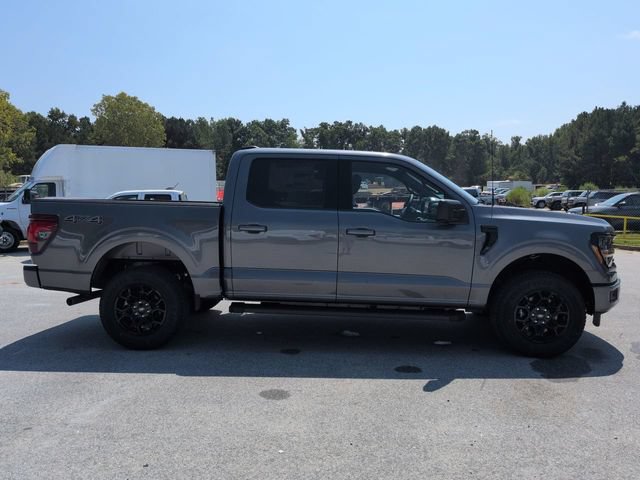 New 2026 Ford F150 XLT w/ XLT Black Appearance Package AWD/4WD image 3