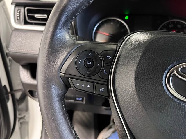 Used 2021 Toyota RAV4 XLE Premium w/ Carpet Mat Package (TMS) image 25
