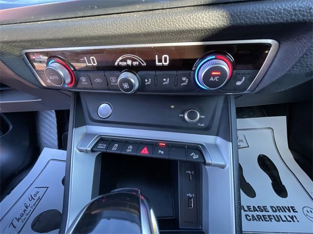 Used 2020 Audi Q3 2.0T Premium w/ Convenience Package image 24