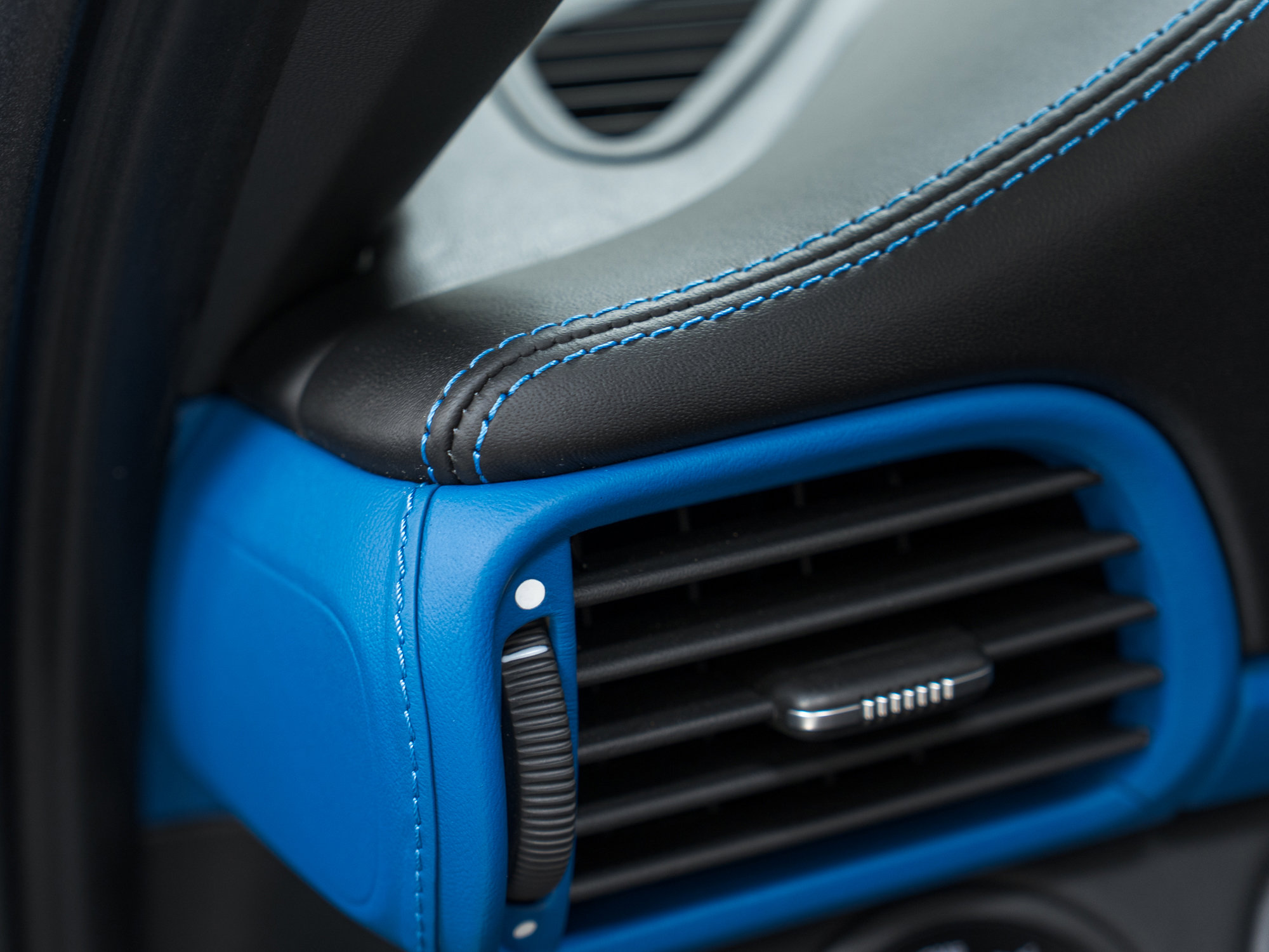 Used 2011 Porsche 911 Speedster image 24