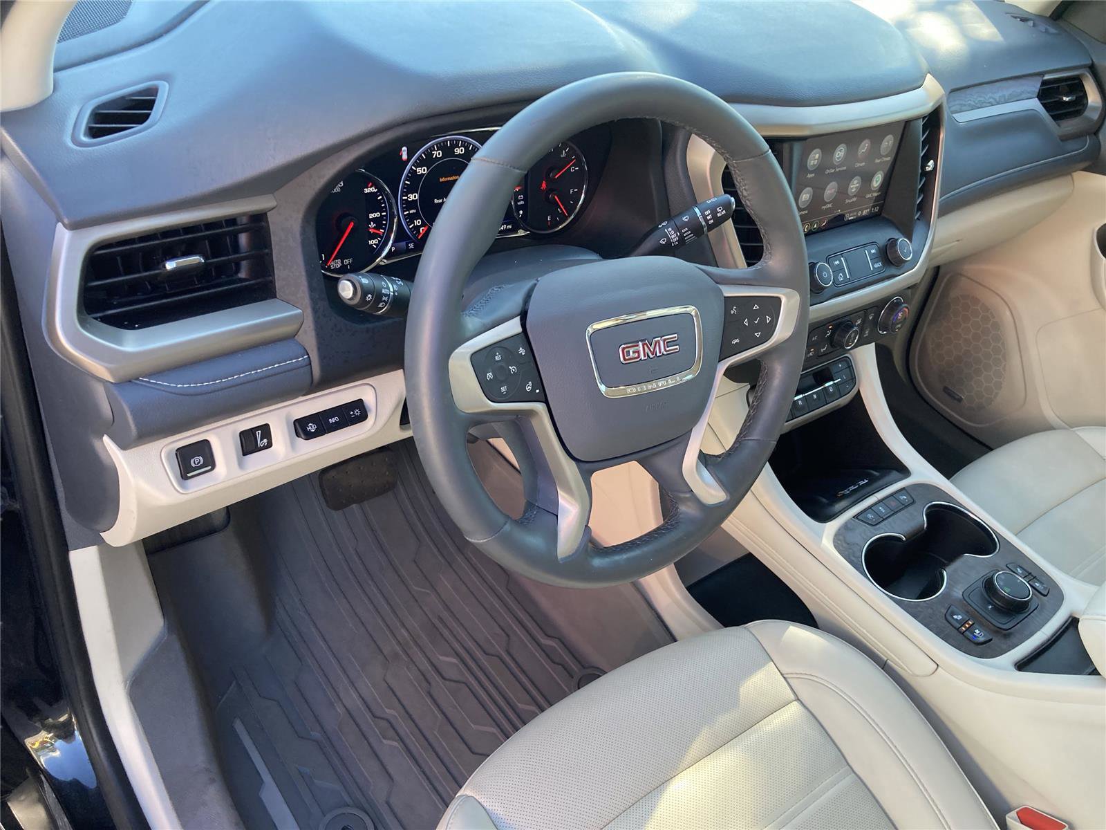 Used 2023 GMC Acadia Denali w/ Denali Ultimate Package image 11