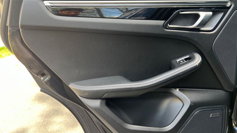 Used 2016 Porsche Macan S AWD/4WD image 55