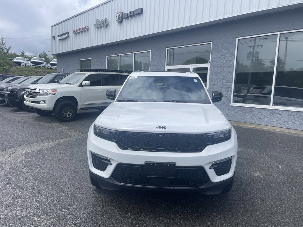 New 2025 Jeep Grand Cherokee Limited image 9