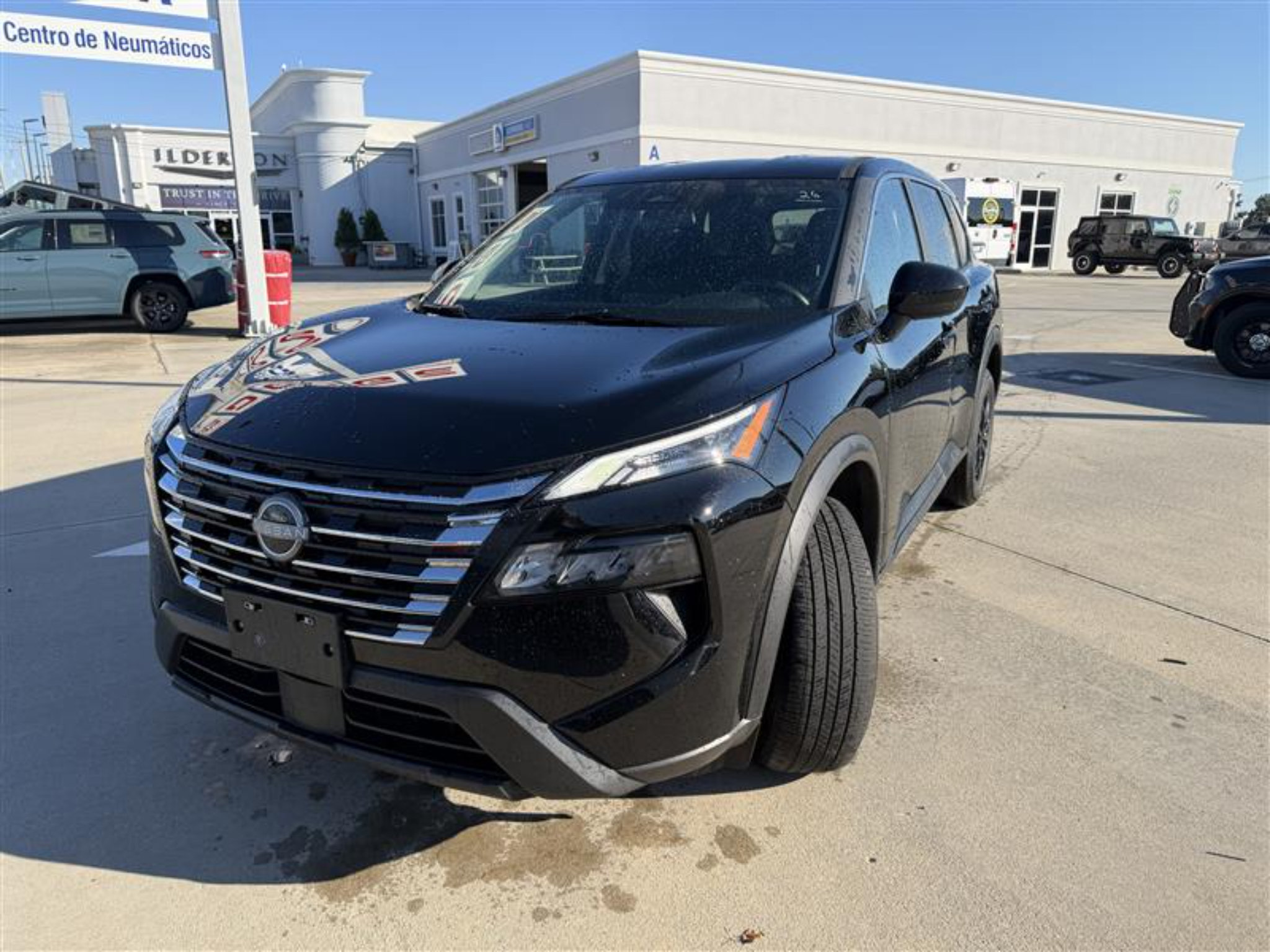 Used 2026 Nissan Rogue SV