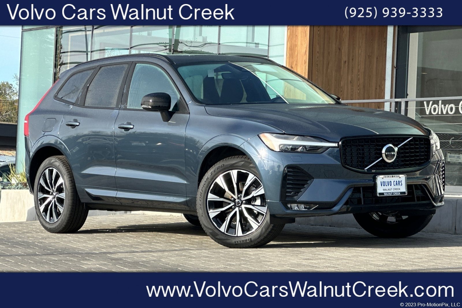 Certified 2025 Volvo XC60 B5 Core w/ Protection Package Premier AWD/4WD image 1