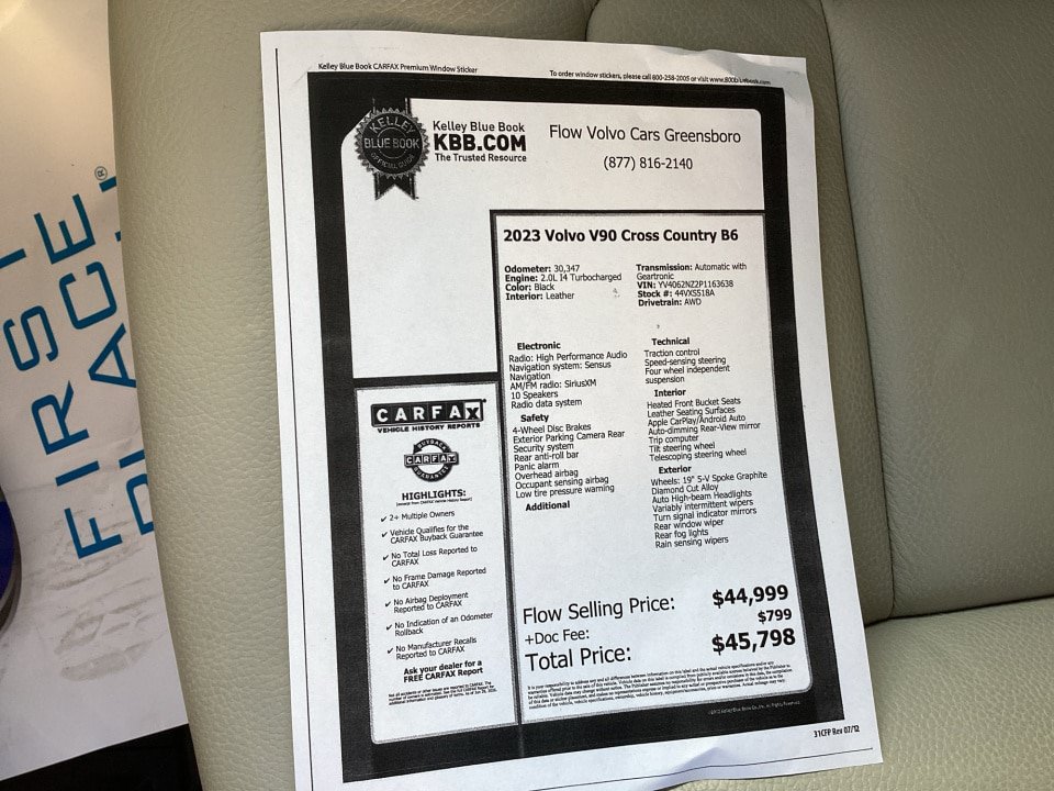 Certified 2023 Volvo V90 B6 Cross Country Plus AWD/4WD image 37