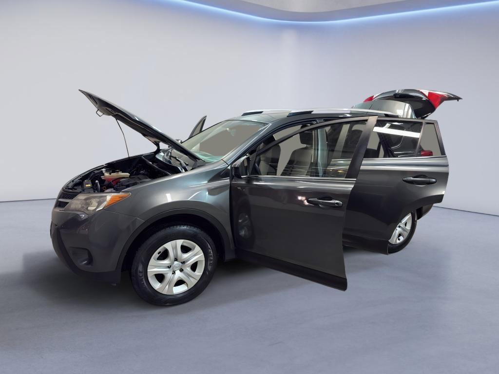 Used 2013 Toyota RAV4 LE image 9