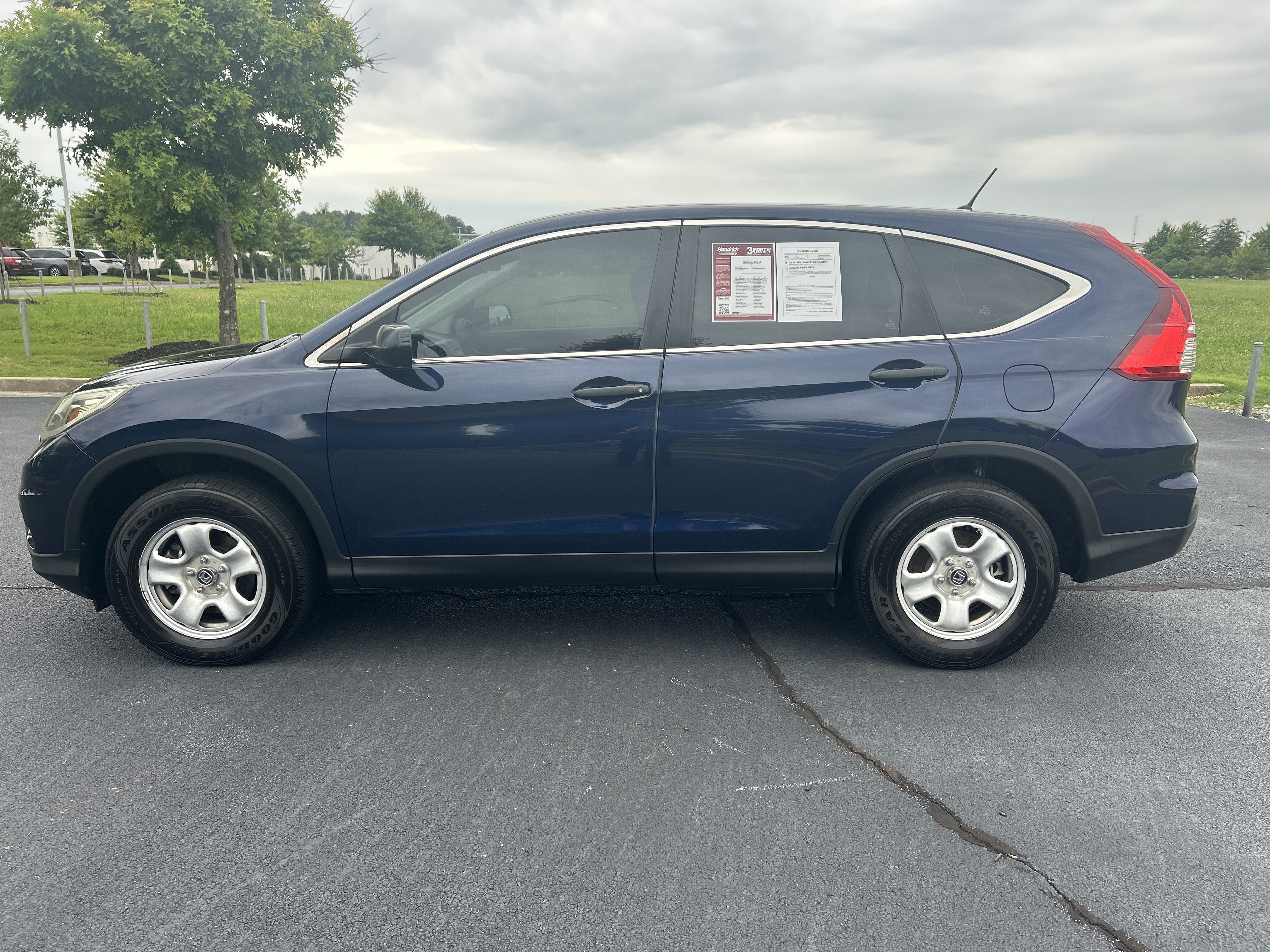 Used 2015 Honda CR-V LX image 5