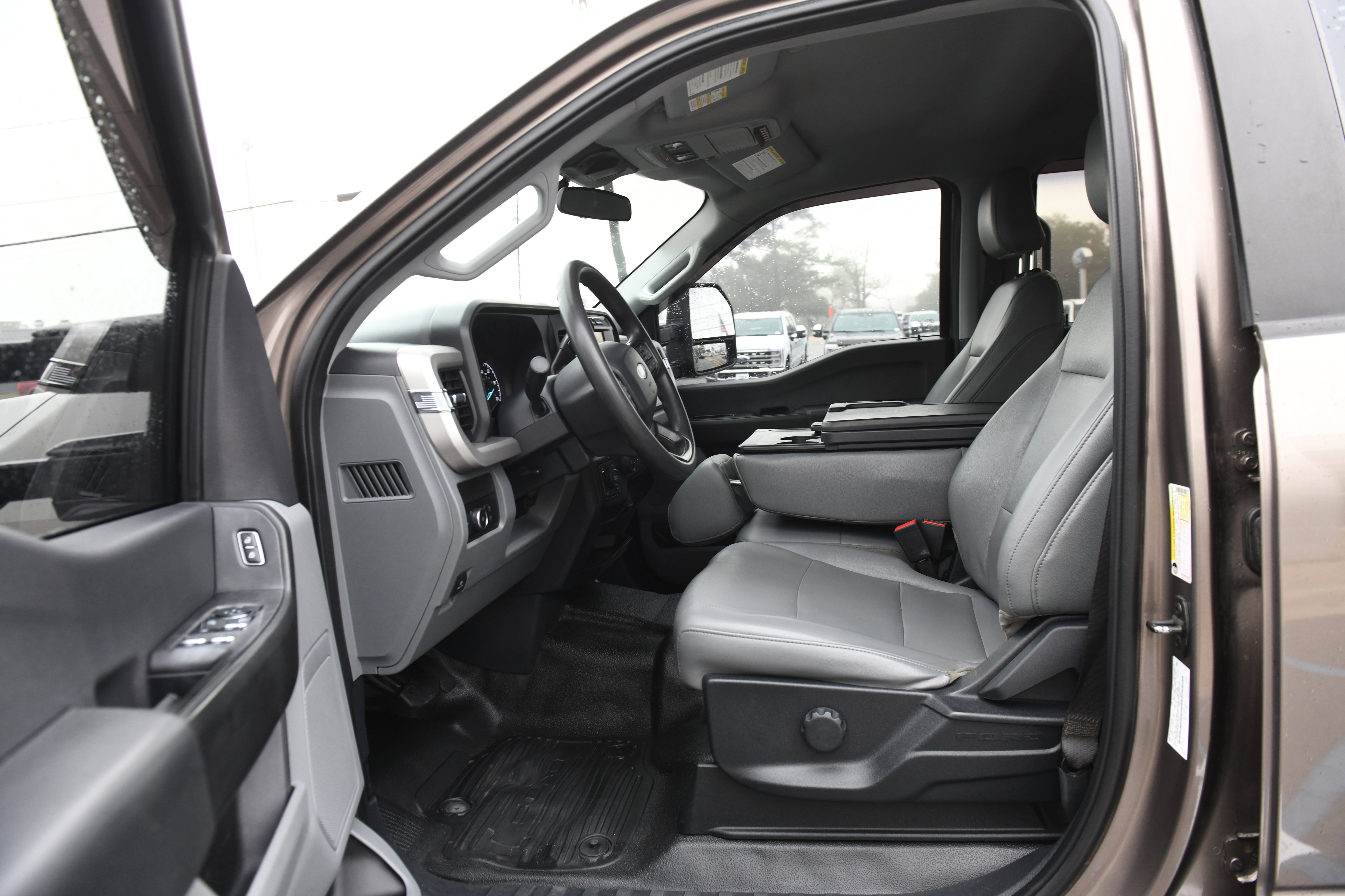 Used 2023 Ford F250 XL w/ XL Off-Road Package image 28