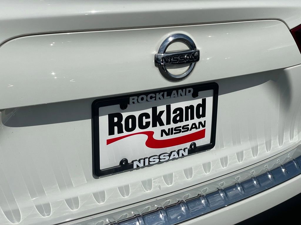 Used 2018 Nissan Rogue Sport S w/ S Appearance Package AWD/4WD image 28
