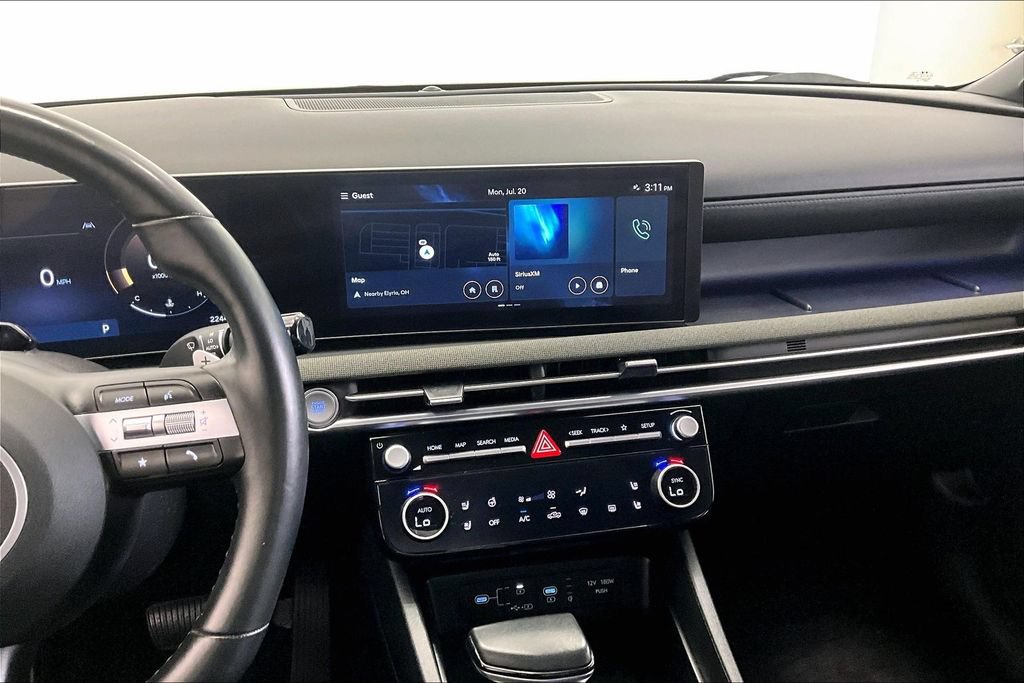 Certified 2025 Hyundai Santa Cruz Limited AWD/4WD image 6