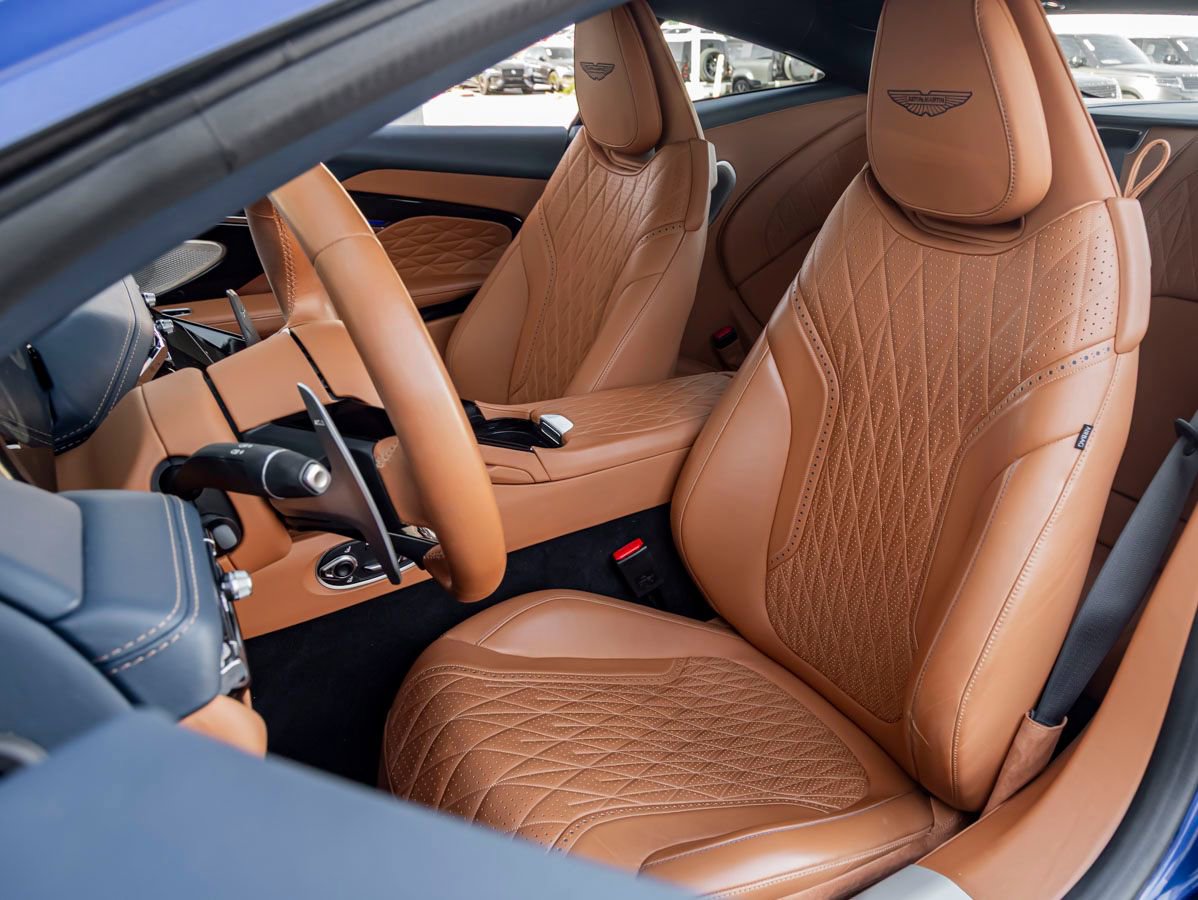 Used 2024 Aston Martin DB12 Coupe RWD image 12
