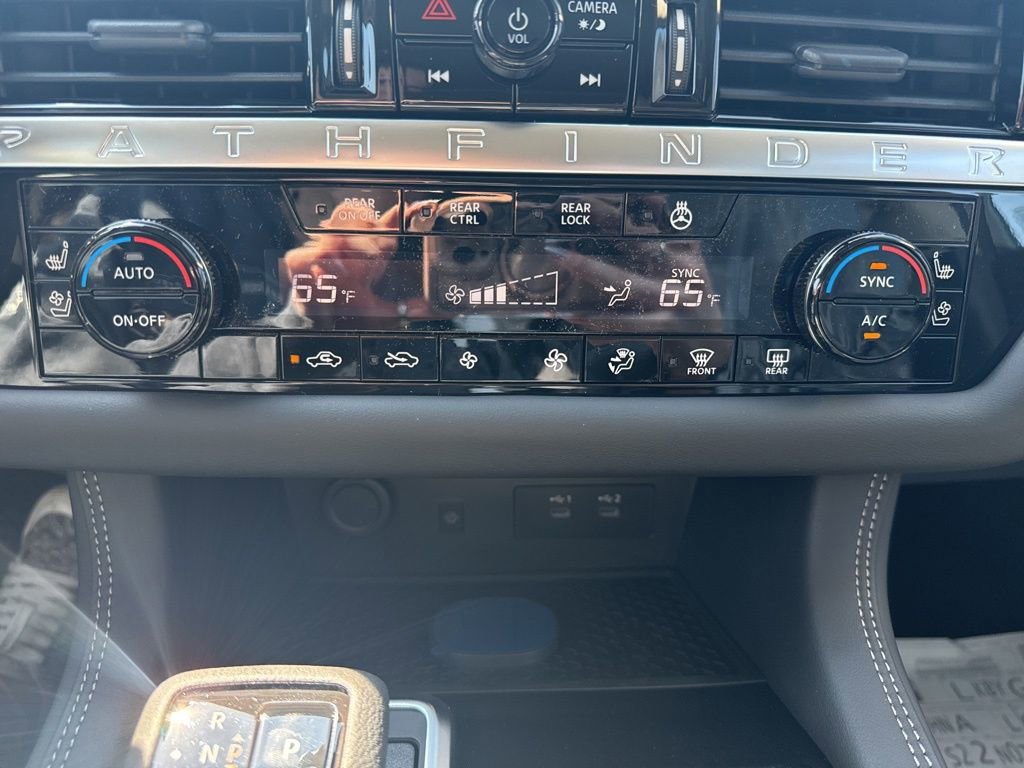 New 2026 Nissan Pathfinder Platinum AWD/4WD image 18