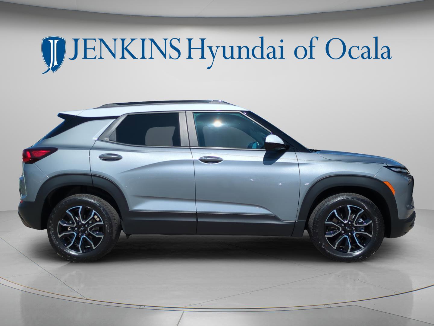 Used 2025 Chevrolet TrailBlazer ACTIV w/ Driver Confidence Package image 7