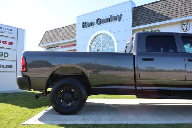 Used 2025 RAM 3500 Tradesman AWD/4WD image 40
