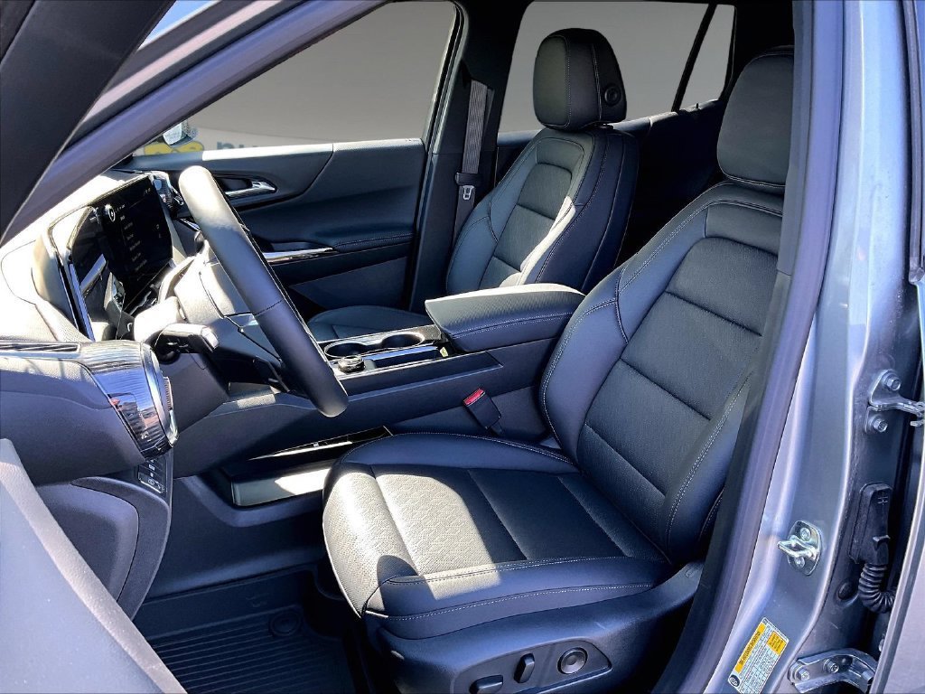 New 2026 Chevrolet Equinox LT w/ Convenience Package II AWD/4WD image 11