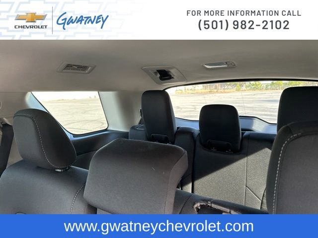 Used 2024 Nissan Pathfinder S image 23