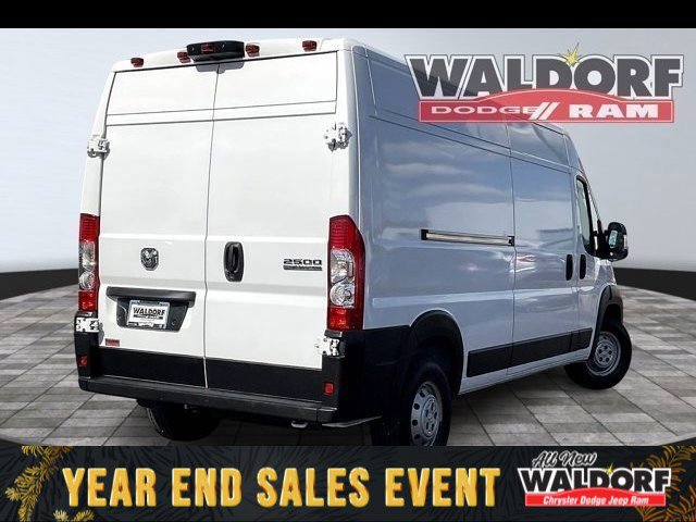 Used 2023 RAM ProMaster 2500 image 5