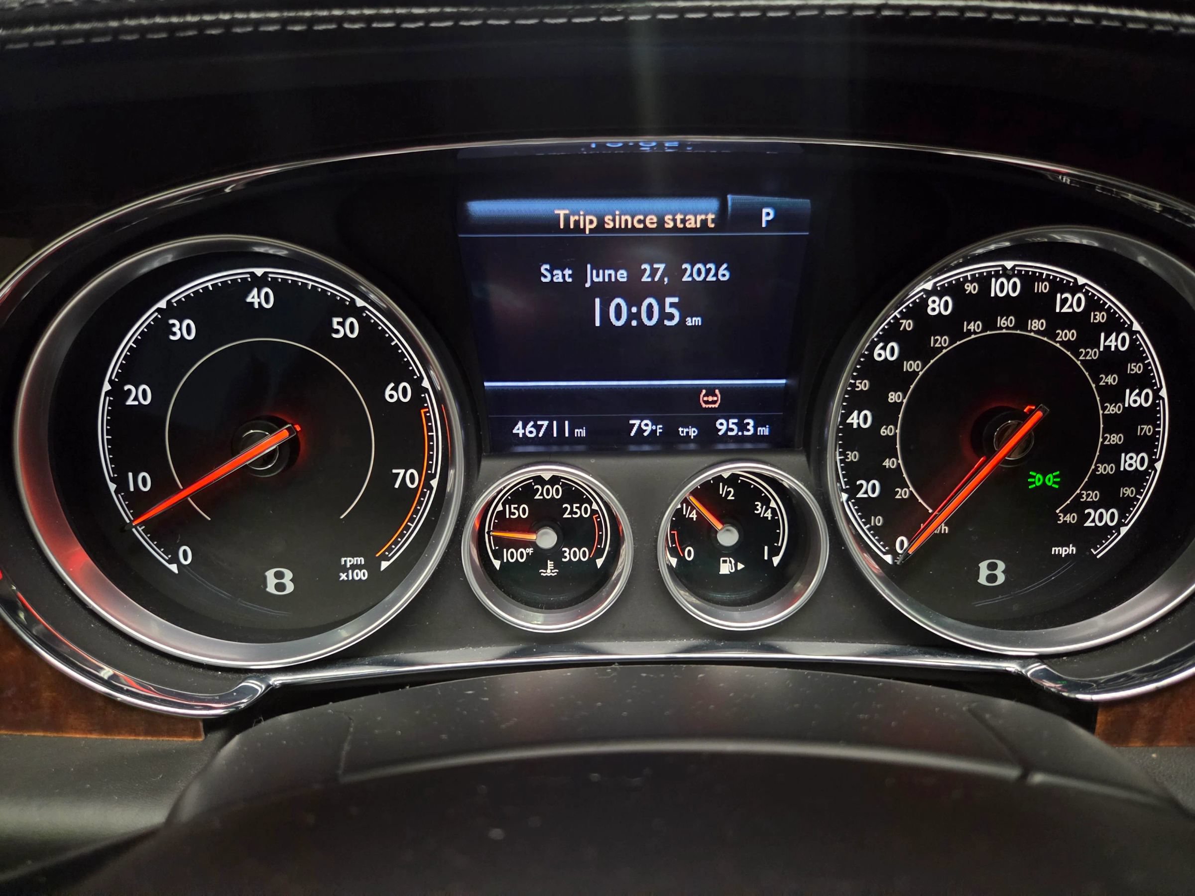 Used 2018 Bentley Flying Spur V8 AWD/4WD image 19