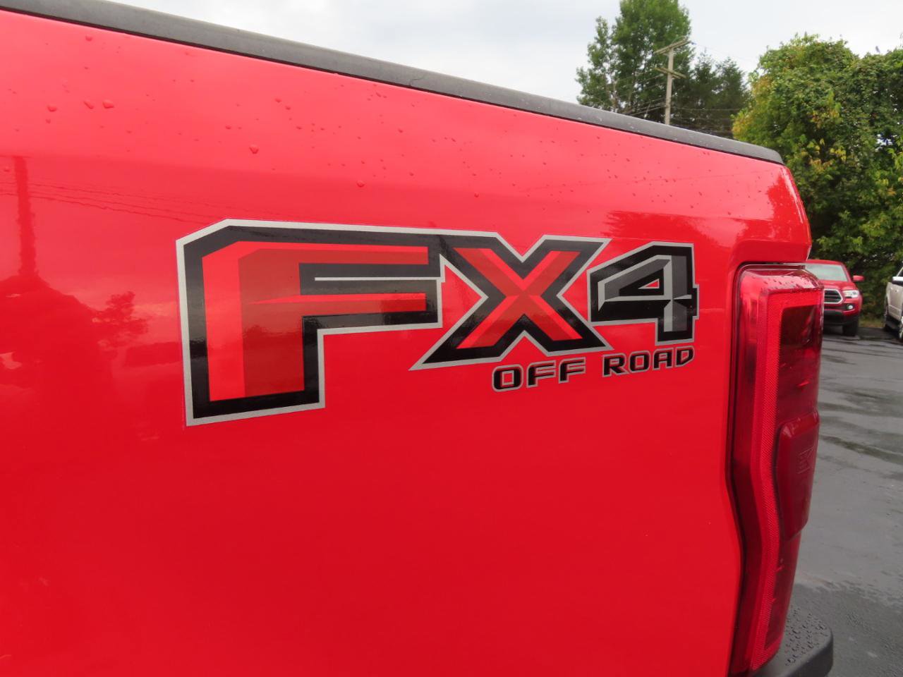 Used 2019 Ford F250 Lariat w/ Lariat Ultimate Package AWD/4WD image 16