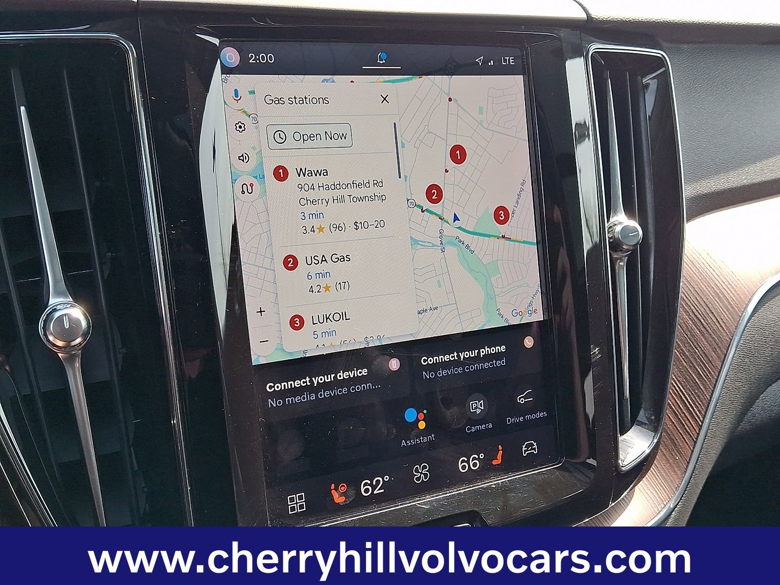 Certified 2023 Volvo XC60 B5 Plus w/ Protection Package Premier image 18