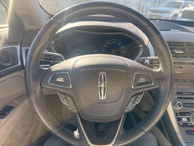Used 2019 Lincoln MKZ Reserve AWD/4WD image 16