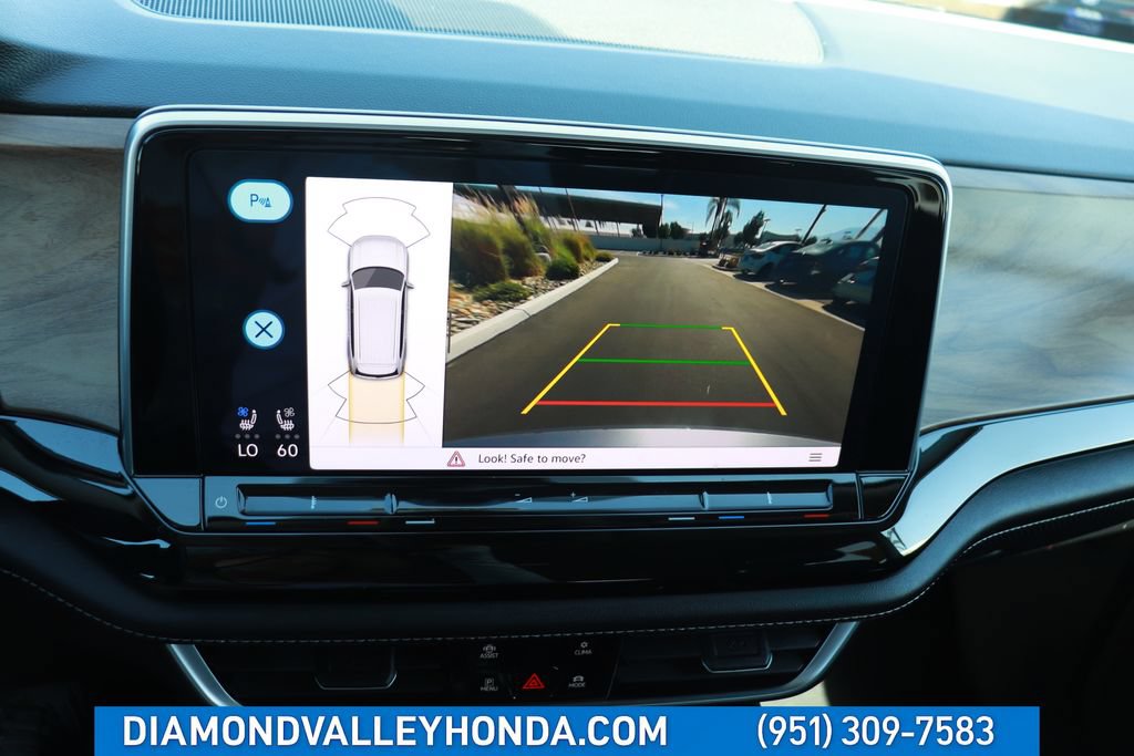 Used 2026 Volkswagen Atlas SE AWD/4WD image 32