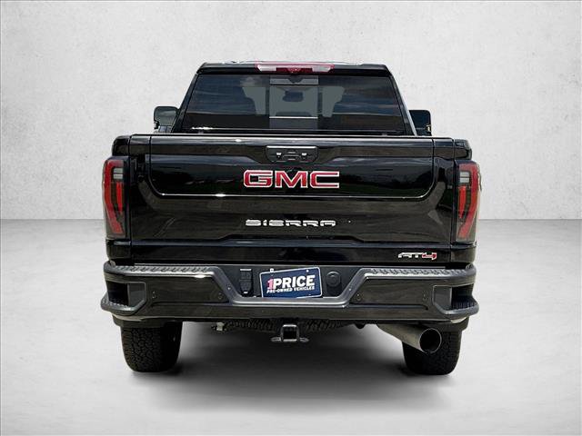 Used 2025 GMC Sierra 2500 AT4 w/ AT4 Premium Plus Package AWD/4WD image 3
