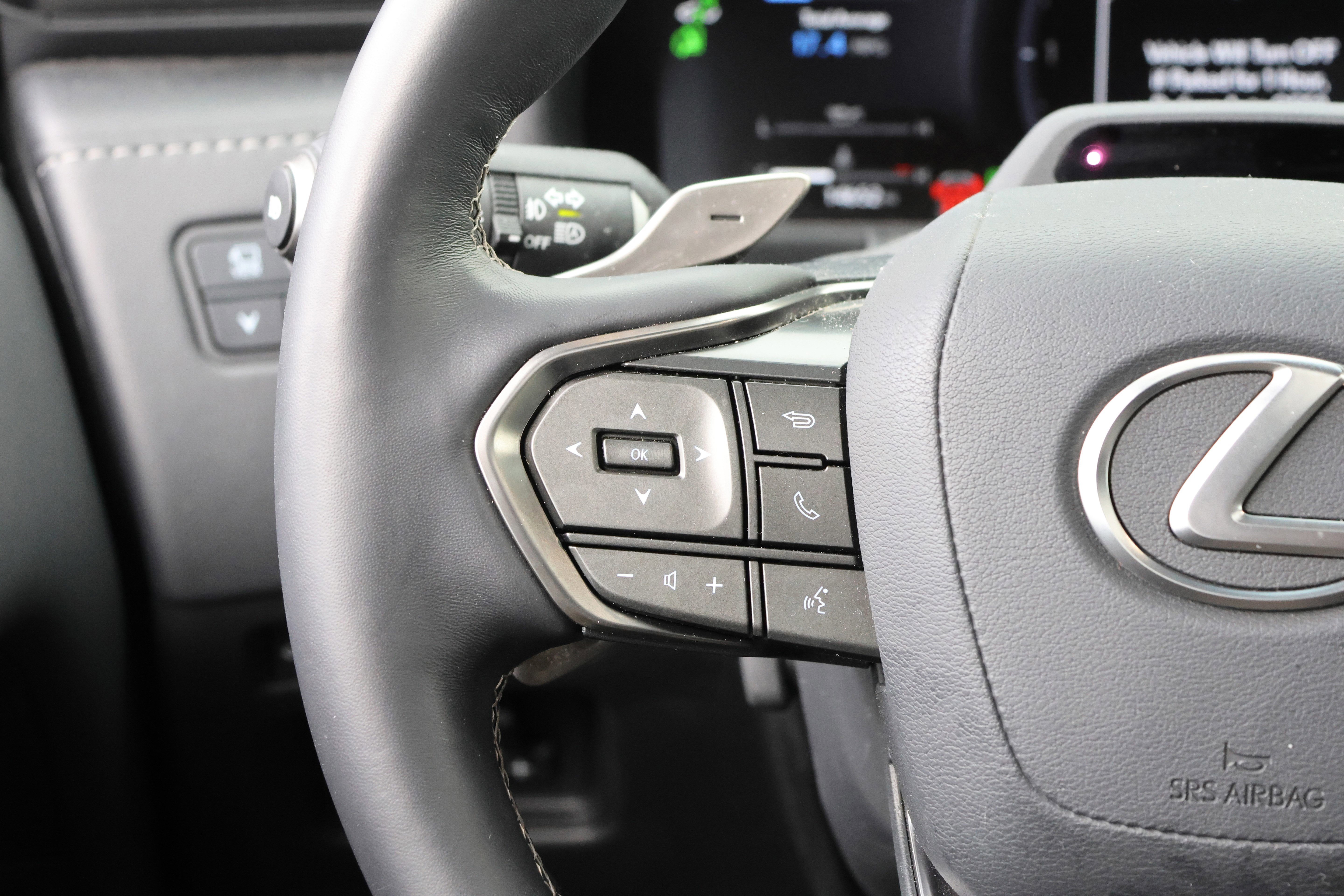 Used 2025 Lexus LX 700h Overtrail image 19