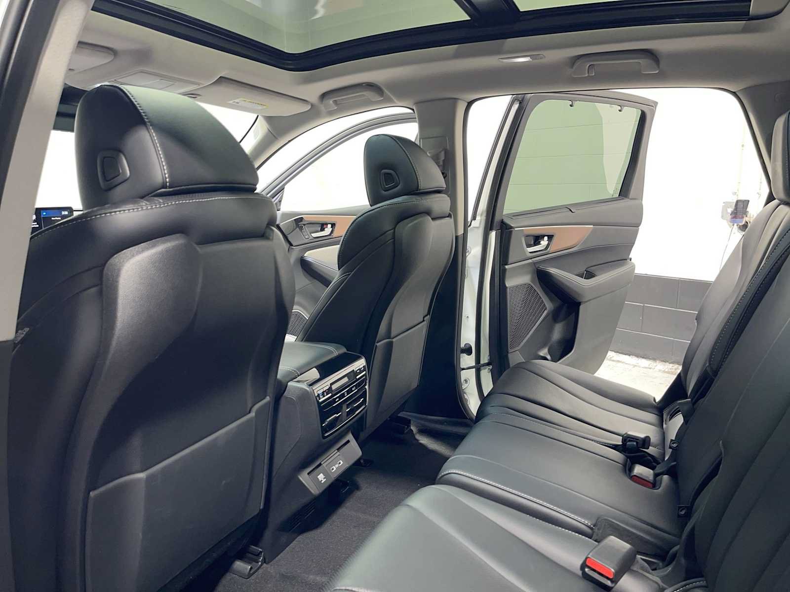 Certified 2022 Acura MDX w/ Technology Package AWD/4WD image 11