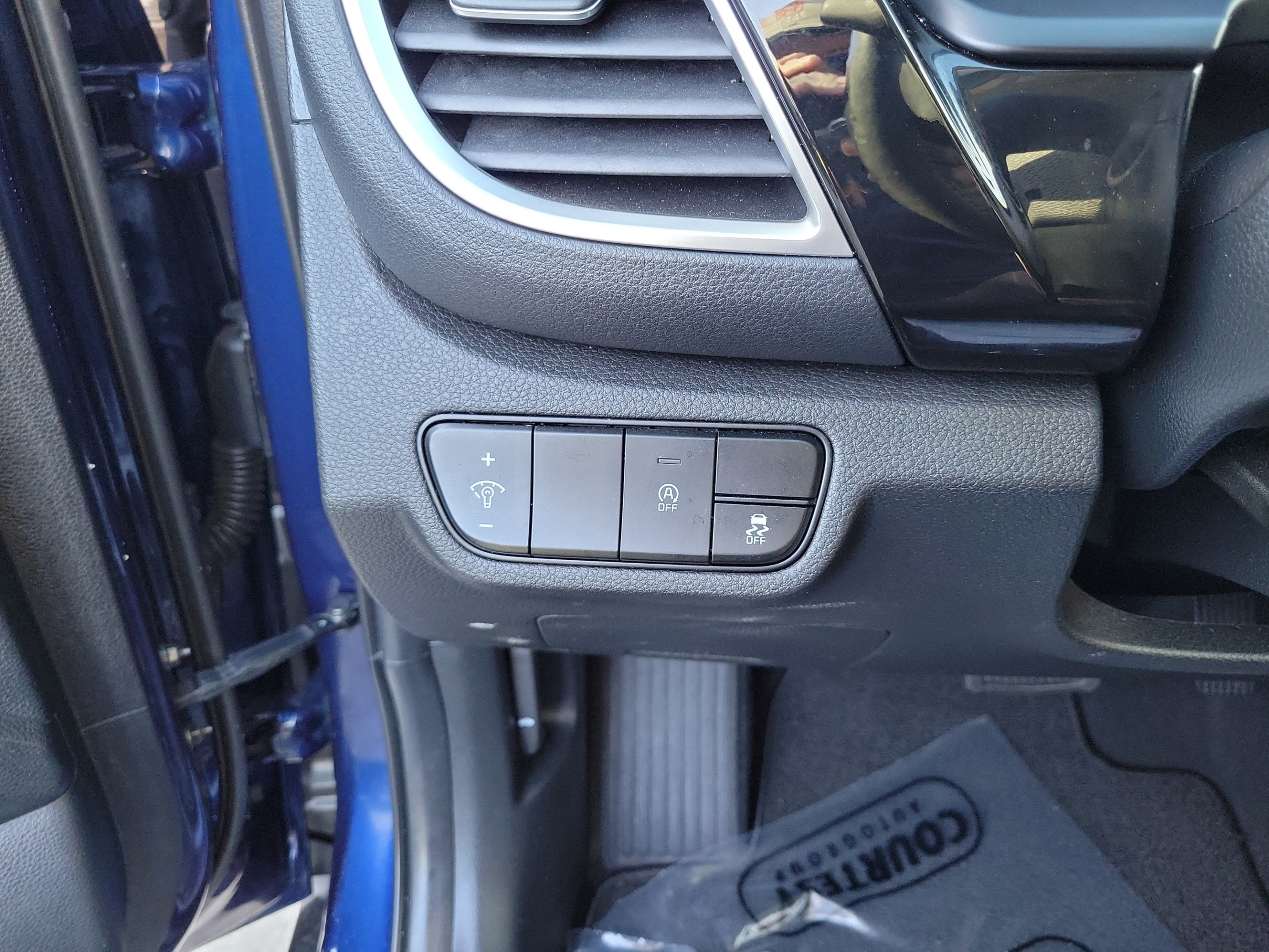 Certified 2024 Kia Seltos S FWD image 27