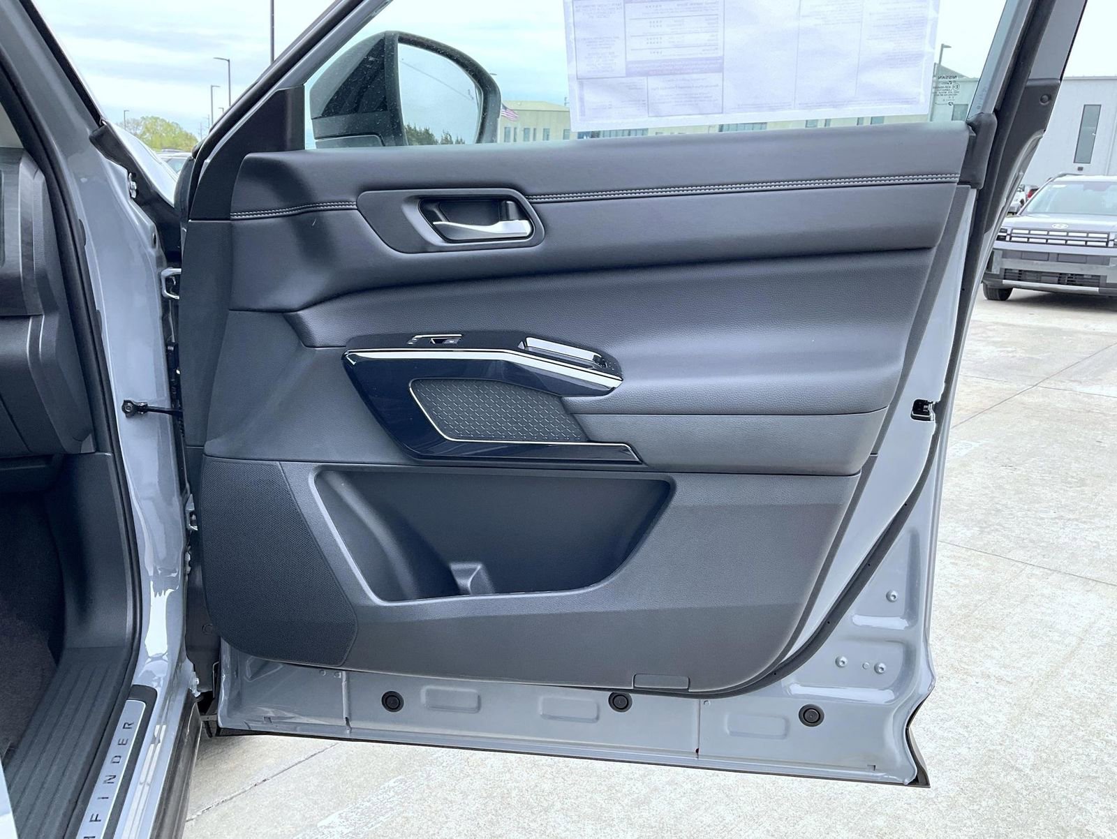 New 2026 Nissan Pathfinder Platinum AWD/4WD image 17