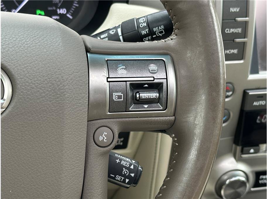 Used 2016 Lexus GX 460 w/ Premium Package AWD/4WD image 23